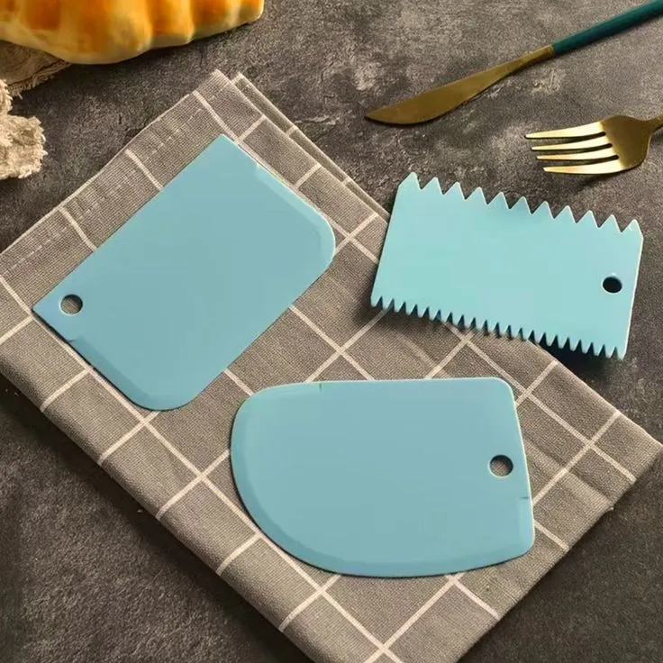 [Item 023] 3pcs Plastic Scrapper